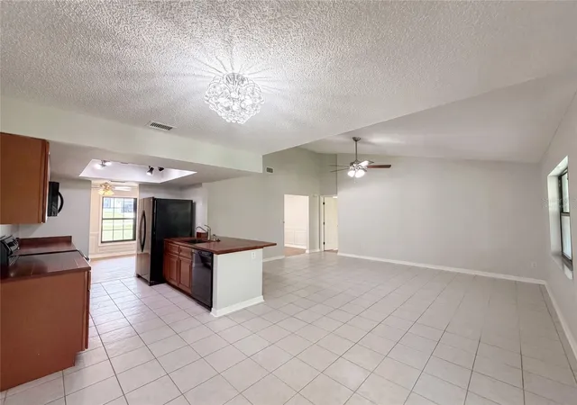 Photo 2 of Single family home for sale at 15226 Sw 39th Circle, Ocala, FL 34473 | MLS# O6423653 | Listing updated on 2026-10-09