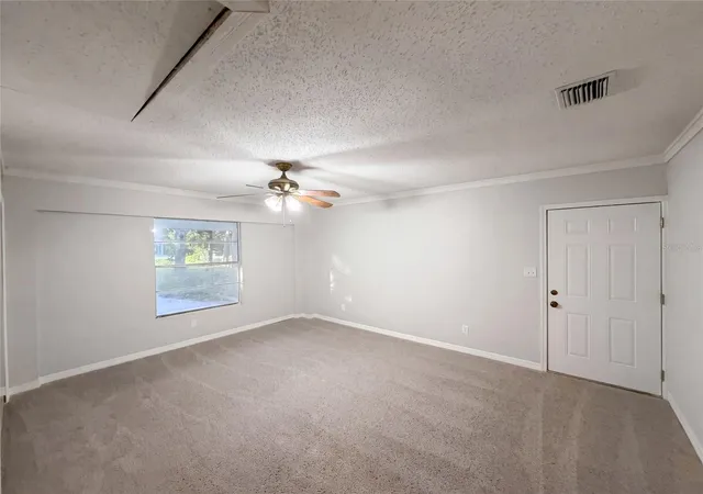 Homes for sale in Tavares, FL | 827 Dora Ave, Tavares, FL 32778 | MLS# O6423654