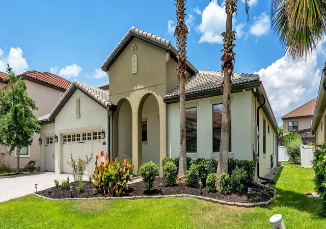 Photo 3 of Single family home for sale at 3814 Shoreside Dr, Kissimmee, FL 34746 | MLS# P4939263 | Listing updated on 2026-09-15