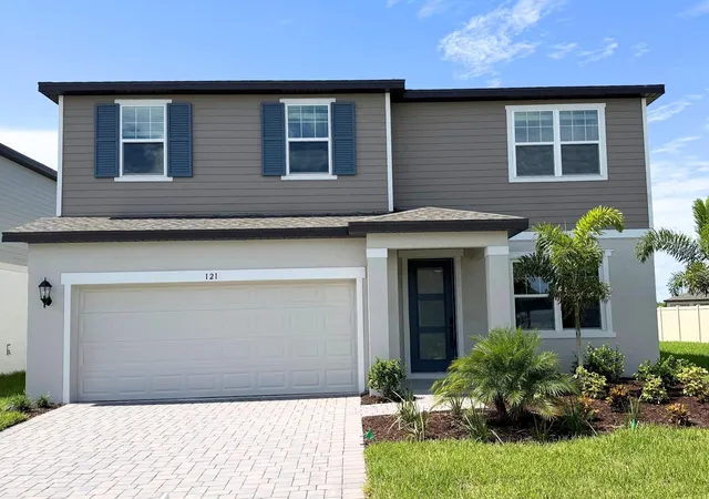 Photo 1 of Single family home for sale at 121 Shady Edge Loop, Nokomis, FL 34275 | MLS# TB8527471 | Listing updated on 2026-09-28