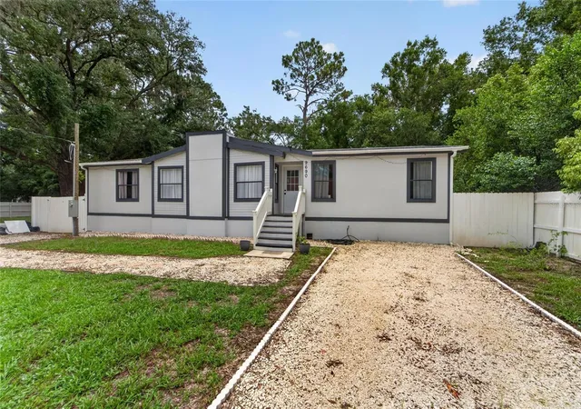 Photo 3 of Manufactured home for sale at 9690 Jerome Dr, New Port Richey, FL 34654 | MLS# TB8527472 | Listing updated on 2026-08-13