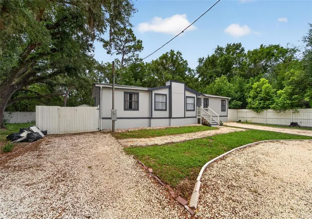Photo 4 of Manufactured home for sale at 9690 Jerome Dr, New Port Richey, FL 34654 | MLS# TB8527472 | Listing updated on 2026-08-13
