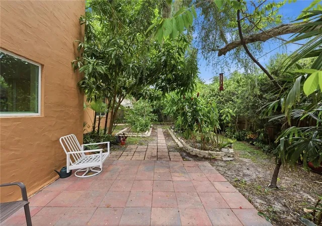 Photo 45 of Single family home for sale at 10307 Reclinata Ln, Tampa, FL 33618 | MLS# TB8527496 | Listing updated on 2026-08-22