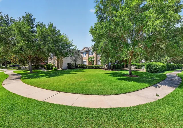 Photo 4 of Single family home for sale at 3000 Isola Bella Blvd, Mount Dora, FL 32757 | MLS# O6423699 | Listing updated on 2026-09-03