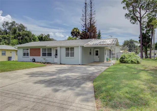 Photo 2 of Single family home for sale at 314 Roslyn Ave, New Smyrna Beach, FL 32168 | MLS# NS1088691 | Listing updated on 2026-08-29