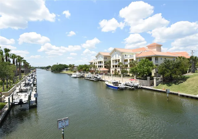 3rd image of 100 Bella Harbor Ct #111, Palm Coast, FL 32137 | MLS# FC319839
