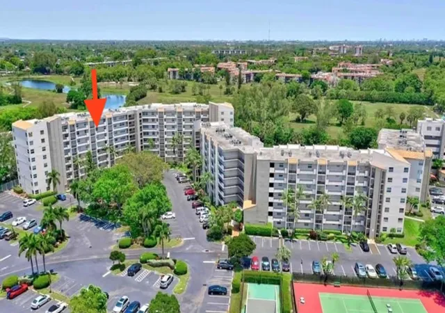 Photo 2 of Condo for sale at 3940 Inverrary Blvd #703A, Lauderhill, FL 33319 | MLS# FC319841 | Listing updated on 2026-07-25
