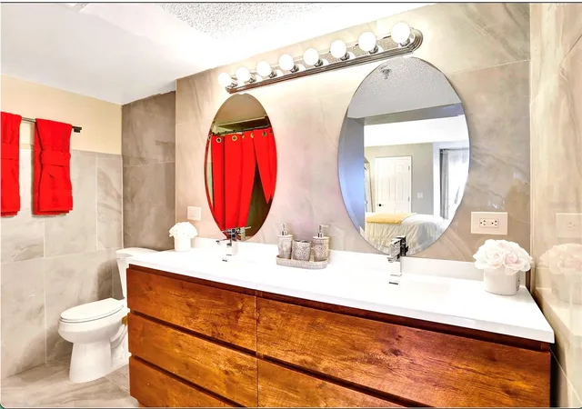 Photo 3 of Condo for sale at 3940 Inverrary Blvd #703A, Lauderhill, FL 33319 | MLS# FC319841 | Listing updated on 2026-07-25