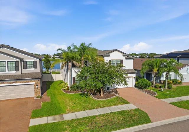 Homes for sale in Lutz, FL | 1806 Nature View Dr, Lutz, FL 33558 | MLS# L4963381
