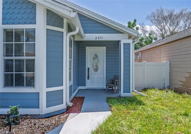 Photo 2 of Sale Pending at 2011 Plainfield Dr, Orlando, FL 32812 | MLS# O6423723 | Listing updated on 2026-08-26