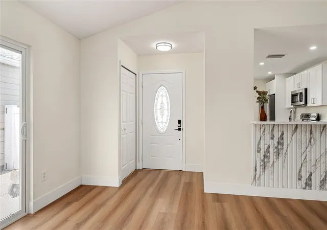 Photo 4 of Sale Pending at 2011 Plainfield Dr, Orlando, FL 32812 | MLS# O6423723 | Listing updated on 2026-08-26