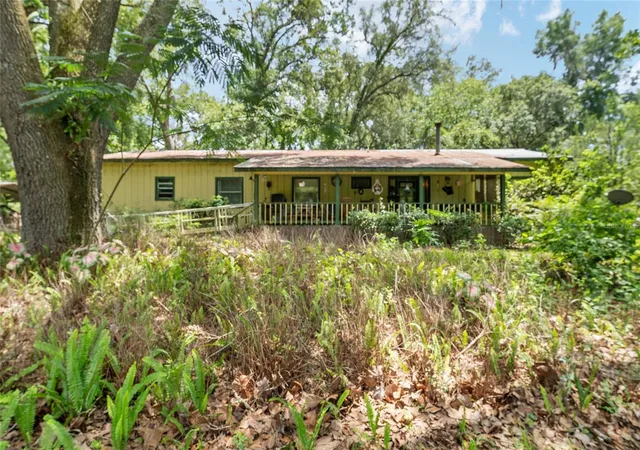 2nd image of 20104 Nw 184th Ter, High Springs, FL 32643 | MLS# GC541821