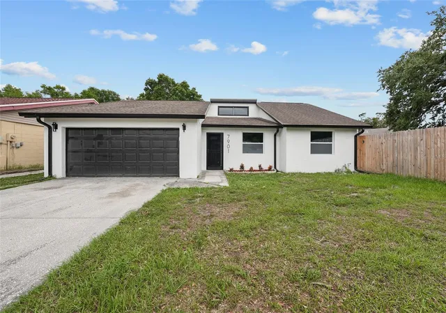 Homes for sale in Tampa, FL | 7901 Timberlane West Dr, Tampa, FL 33615 | MLS# TB8527527