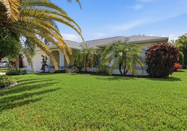 1st image of 5981 Marigold Rd, Venice, FL 34293 | MLS# N6144970