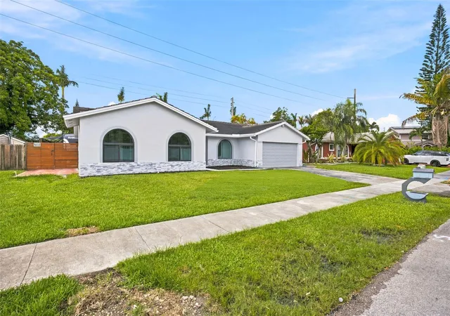 Photo 4 of Single family home for sale at 14460 SW 151 Terrace, Miami, FL 33186 | MLS# W7887494 | Listing updated on 2026-08-11