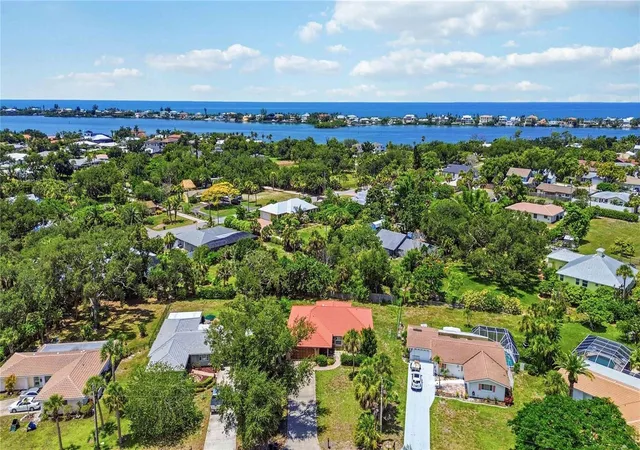 2nd image of 2317 Goya Dr, Nokomis, FL 34275 | MLS# N6144971