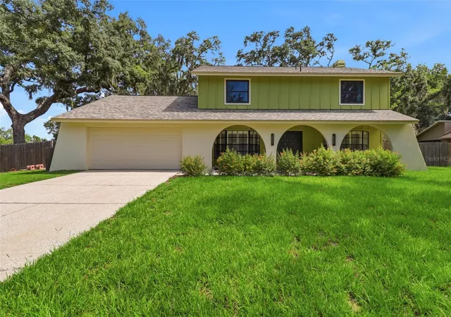 1st image of 302 Bloomingfield Dr, Brandon, FL 33511 | MLS# TB8527541