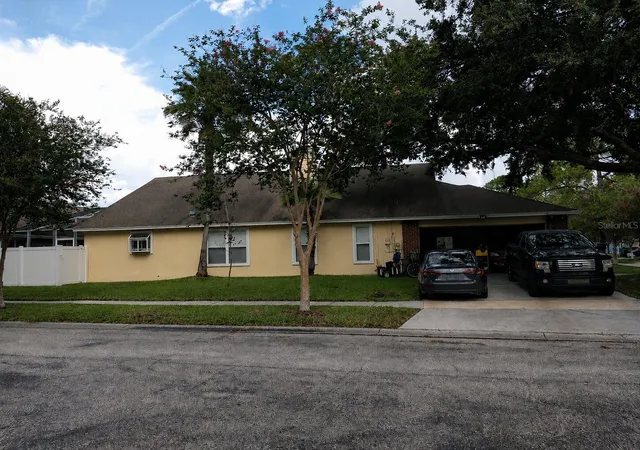 2nd image of 17502 Woodthrush Pl, Tampa, FL 33647 | MLS# A4699525