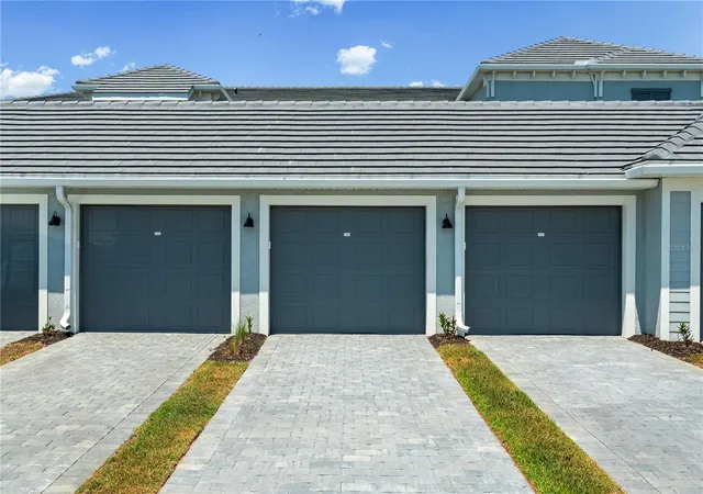 Homes for sale in Lakewood Ranch, FL | 19015 Scallop Loop #103, Lakewood Ranch, FL 34211 | MLS# A4699527