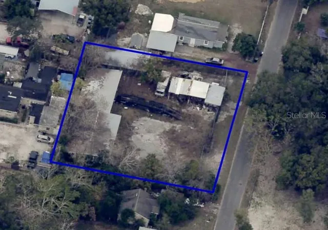 Photo 1 of Land for sale at 210 N New Hampshire Ave, Apopka, FL 32712 | MLS# OM728170 | Listing updated on 2026-09-03