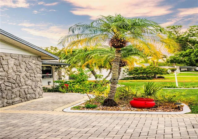 Homes for sale in Largo, FL | 898 Corvette Dr, Largo, FL 33771 | MLS# TB8527575