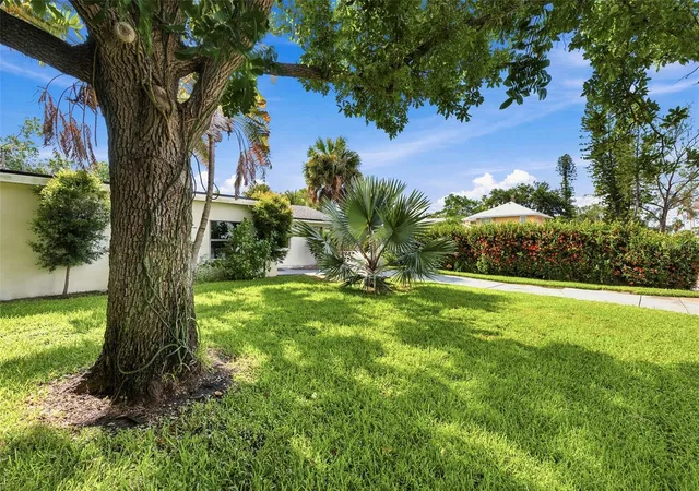 Photo 73 of Single family home for sale at 3947 Huntington St NE, Saint Petersburg, FL 33703 | MLS# TB8527580 | Listing updated on 2026-10-15