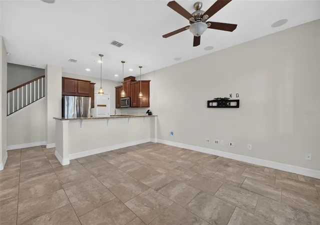 Photo 4 of Townhouse for sale at 457 Gee Hammock Ln, Winter Springs, FL 32708 | MLS# O6423767 | Listing updated on 2026-10-20