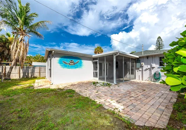 2nd image of 504 79th Ave, St Pete Beach, FL 33706 | MLS# TB8527591