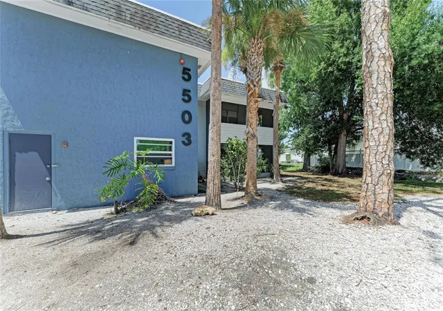 2nd image of 5503 Fountain Lake Cir #A203, Bradenton, FL 34207 | MLS# A4699538