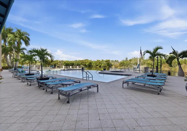 Homes for sale in Fort Myers, FL | 14300 Riva Del Lago Drive, Fort Myers, FL 33907 | Houzeo
