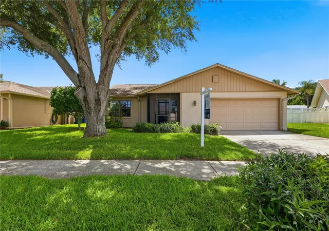 Homes for sale in Largo, FL | 12156 Meadowbrook Ln, Largo, FL 33774 | MLS# TB8527605