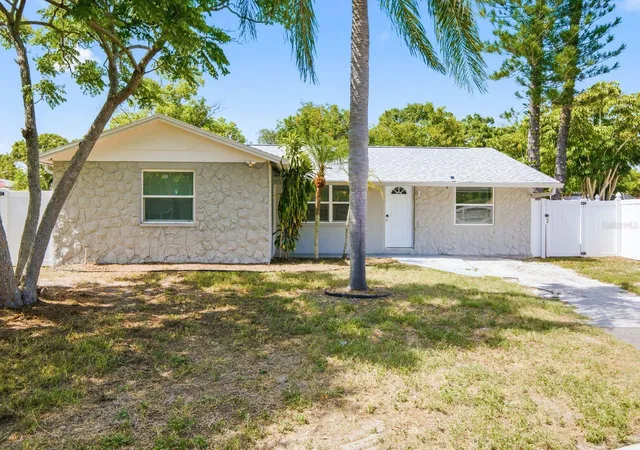 1st image of 1119 17th Ave Sw, Largo, FL 33778 | MLS# TB8527625