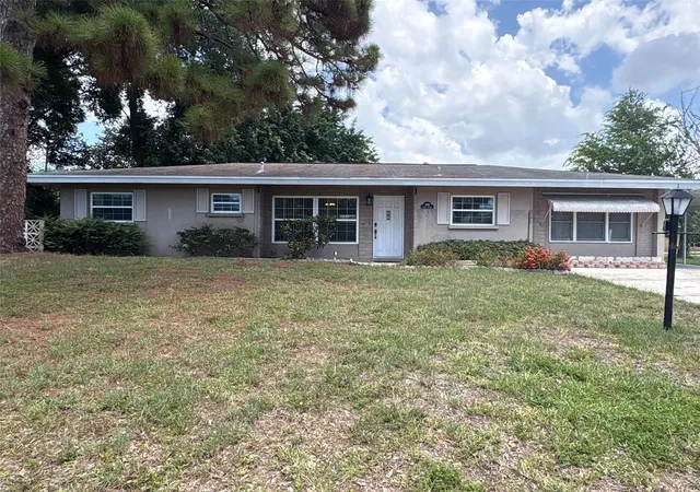 Photo 2 of Sale Pending at 3341 Andrea St, Sarasota, FL 34235 | MLS# A4699541 | Listing updated on 2026-09-16