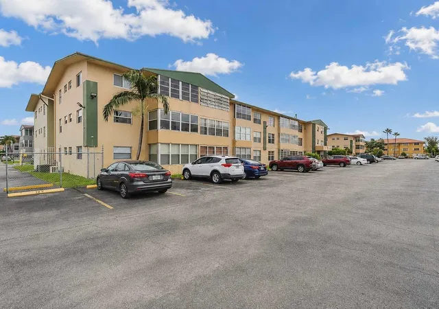 Condo for sale at 110 Royal Palm Rd #208, Hialeah, FL 33016 | MLS# GC541833 | Listing updated on 2026-09-16
