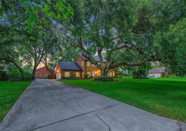 Photo 97 of Single family home for sale at 807 Centerbrook Dr, BRANDON, FL 33511 | MLS# TB8527654 | Listing updated on 2026-10-07