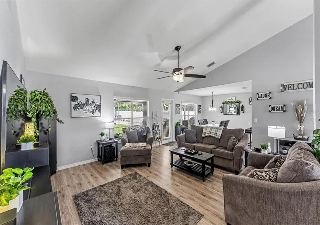 Homes for sale in Mulberry, FL | 2855 Blackwater Oaks Dr, Mulberry, FL 33860 | MLS# TB8527657