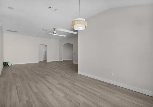 Photo 4 of Single family home for sale at 1012 Diego Ct, Lady Lake, FL 32159 | MLS# G5114861 | Listing updated on 2026-10-10