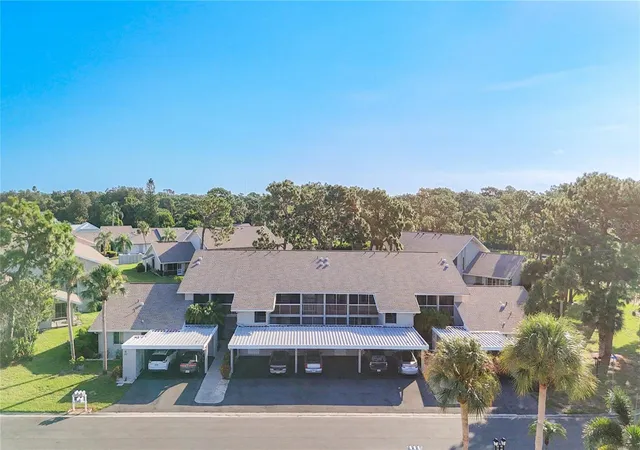 Photo 3 of Condo for sale at 1407 Pine Lake Dr #7, Venice, FL 34285 | MLS# N6144974 | Listing updated on 2026-08-08