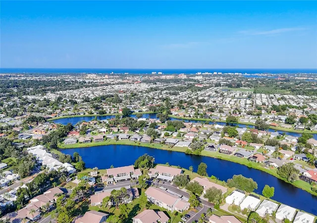 Listing Photo 4 - Condo for sale in building located at 1407 Pine Lake Dr, VENICE, FL 34285 - Unit #7