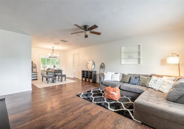 Homes for sale in Edgewater, FL | 3223 Umbrella Tree Dr, Edgewater, FL 32141 | MLS# NS1088694