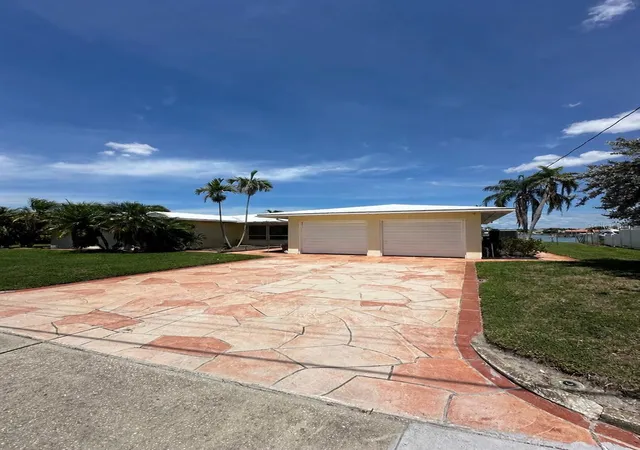 Homes for sale in St Petersburg, FL | 732 Pruitt Dr, St Petersburg, FL 33708 | MLS# TB8527674
