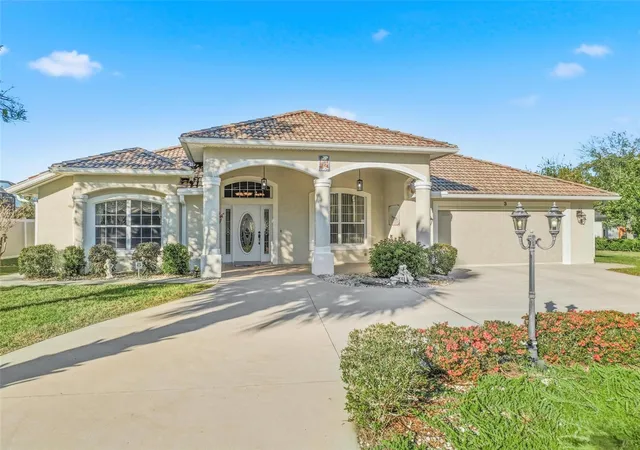 Photo 1 of Sale Pending at 3 Falls Pl, Palm Coast, FL 32137 | MLS# FC319851 | Listing updated on 2026-08-06