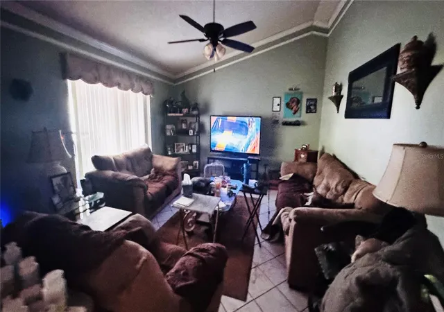 Photo 4 of Sale Pending at 8168 Strada Dr, Orlando, FL 32822 | MLS# O6423831 | Listing updated on 2026-10-26