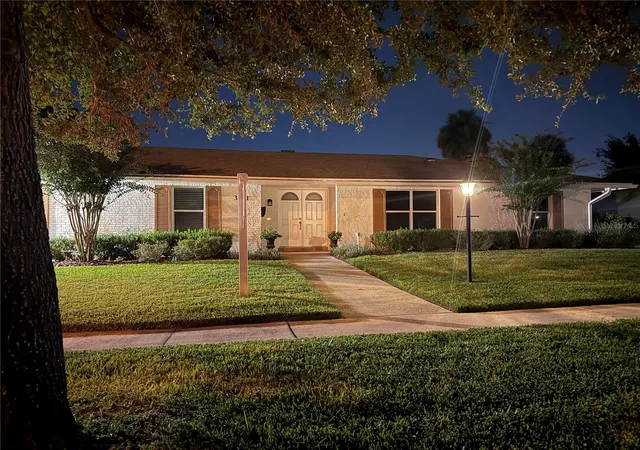 Photo 2 of Single family home for sale at 3021 Brandywine Dr, Orlando, FL 32806 | MLS# O6423835 | Listing updated on 2026-08-21
