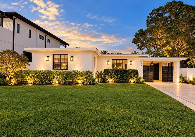 Photo 1 of Single family home for sale at 5931 Mangrove St N, Saint Petersburg, FL 33703 | MLS# TB8527692 | Listing updated on 2026-10-20