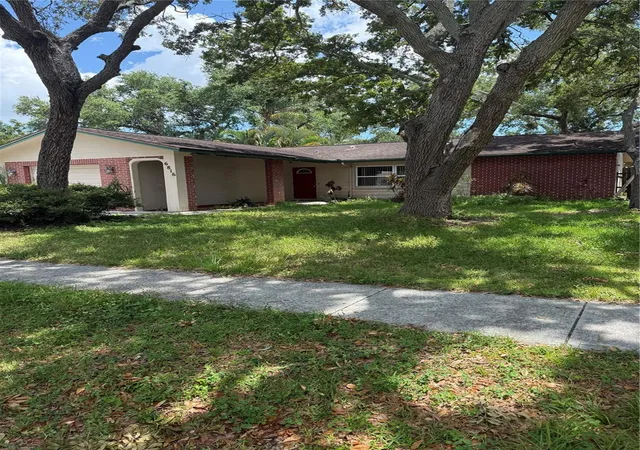 Homes for sale in Pinellas Park, FL | 6816 Circlecreek Dr, Pinellas Park, FL 33781 | MLS# A4699549