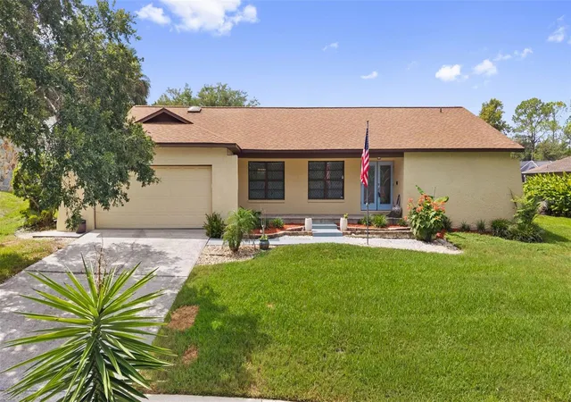 Photo 2 of Single family home for sale at 2311 Long Green Ct, Valrico, FL 33596 | MLS# TB8527694 | Listing updated on 2026-09-22