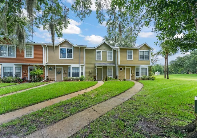 Photo 2 of Townhouse for sale at 11715 Windbourne Ct, Orlando, FL 32837 | MLS# O6423843 | Listing updated on 2026-08-31