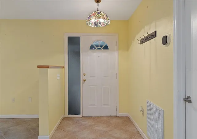 Photo 4 of Sale Pending at 5931 N Brookgreen Dr, Crystal River, FL 34428 | MLS# OM728187 | Listing updated on 2026-10-04