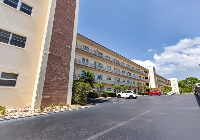 Homes for sale in St Petersburg, FL | 5705 80th St N #309, St Petersburg, FL 33709 | MLS# TB8527705